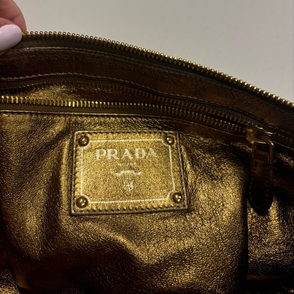 Prada Gold Python Whip Pietre Evening Clutch/Shoulder Bag with large Gemstones - Picture 11 of 17